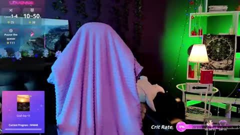 Snapshot of _helencarter chatting on 10/17/25, 08:44 Helen Carter 3 Next stream 2330 MSC online show from 10/17/25, 08:44