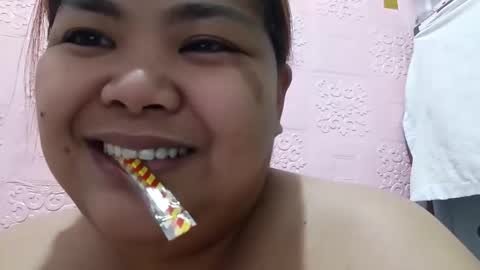 Snapshot of _hershey003 chatting on 10/31/25, 05:36 _hershey003 online show from 10/31/25, 05:36