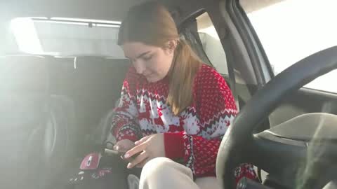 Snapshot of _hidden_frommymoom_ chatting on 01/05/25, 11:48 Criss4u online show from 01/05/25, 11:48