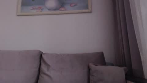 Snapshot of _hidden_frommymoom_ chatting on 02/23/26, 05:27 Criss4u online show from 02/23/26, 05:27