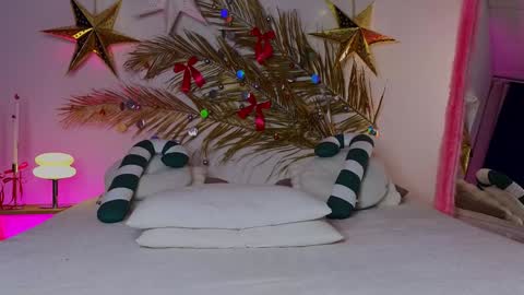 Holly online show from 01/03/25, 06:01