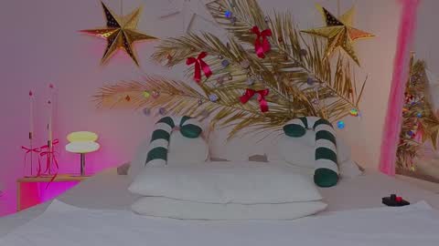 Holly online show from 01/12/25, 05:56