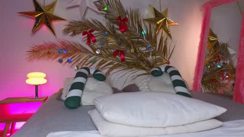 Holly online show from 01/21/25, 05:38