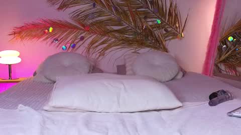 Holly online show from 03/01/25, 09:51