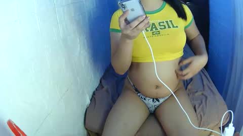 Snapshot of _hoelymolly chatting on 10/14/25, 12:28 hoely molly online show from 10/14/25, 12:28