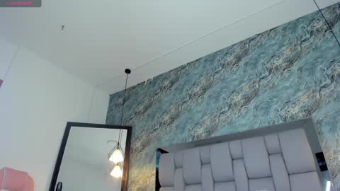 Hollywood online show from 12/15/24, 08:52