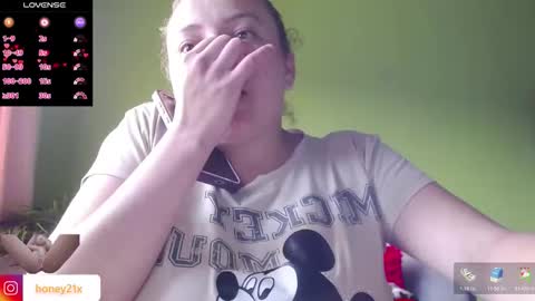 Snapshot of _honey1_ chatting on 02/03/26, 06:57 Honey online show from 02/03/26, 06:57