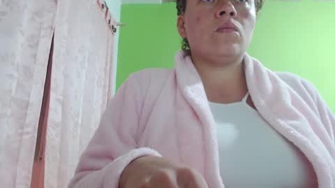 Snapshot of _honey1_ chatting on 02/24/26, 10:35 Honey online show from 02/24/26, 10:35