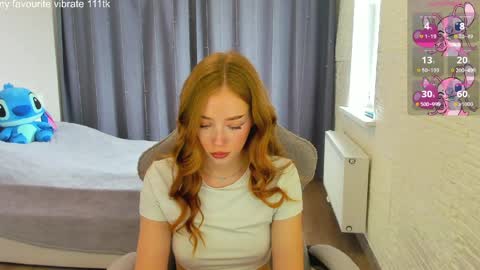 _hot_mia_1 online show from 05/14/26, 07:04