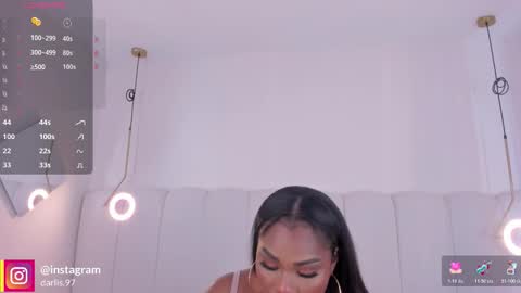 Snapshot of _huge_boobs_ebony chatting on 10/18/25, 07:25 Darlis online show from 10/18/25, 07:25