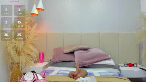 Darlis  online show from 11/23/25, 12:16