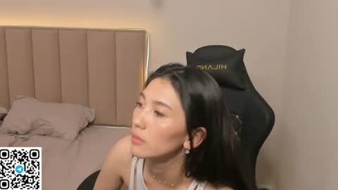 Snapshot of _iris_on_cam_ chatting on 07/11/26, 04:21 _iris_on_cam_ online show from 07/11/26, 04:21
