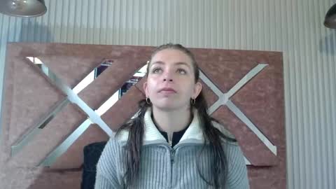 Isa online show from 03/17/26, 12:30