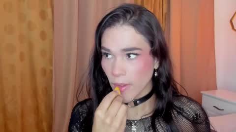 Snapshot of _isalittlestar_ chatting on 06/05/26, 06:52 ISABELLA online show from 06/05/26, 06:52