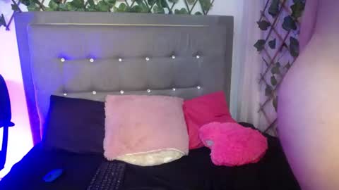 Snapshot of _ivone_golosa chatting on 06/26/26, 01:21 Ivone online show from 06/26/26, 01:21