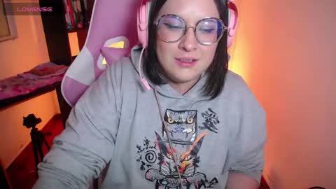 Snapshot of _jaaade_p_ chatting on 12/18/25, 02:50 _jaaade_p_ online show from 12/18/25, 02:50