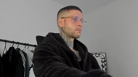 jeison online show from 10/14/25, 07:47