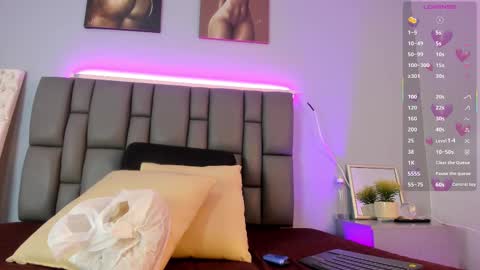 Jasmine online show from 09/21/25, 12:51