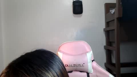 Jen online show from 06/10/26, 05:56