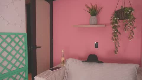 _jessica1 online show from 04/15/26, 12:12