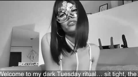 Snapshot of _jessy_moon_ chatting on 09/30/25, 07:19 ... online show from 09/30/25, 07:19