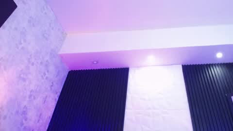 Mia online show from 12/14/24, 05:14