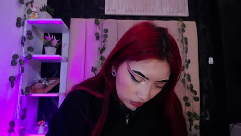 Mia online show from 02/06/25, 05:09