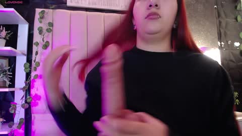 Mia online show from 02/18/25, 01:00