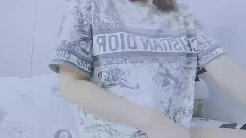 Joly online show from 09/17/25, 04:36