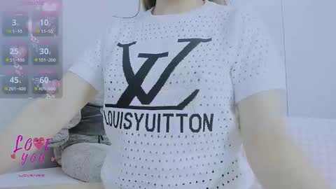 Joly online show from 10/19/25, 04:02