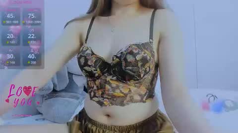 Joly online show from 04/23/26, 02:24