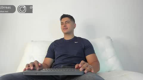 _juanes__ online show from 12/24/24, 02:54