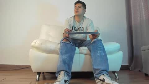 _juanes__ online show from 01/03/25, 06:35