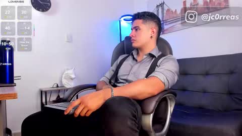 _juanes__ online show from 11/18/25, 09:30