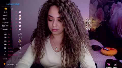 _just_a_queen_3 online show from 12/08/24, 05:55