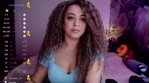 _just_a_queen_3 online show from 12/12/24, 06:21