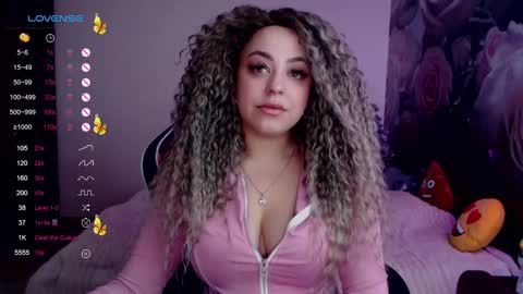 _just_a_queen_3 online show from 12/14/24, 10:34