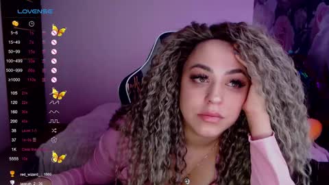 _just_a_queen_3 online show from 12/14/24, 09:24