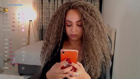 _just_a_queen_3 online show from 10/05/25, 03:21