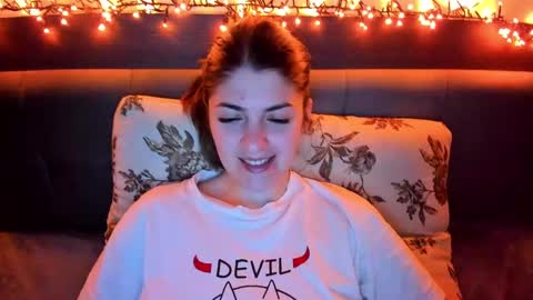 _just_a_simple_girl online show from 02/19/25, 05:27