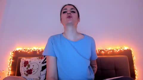 _just_a_simple_girl online show from 03/06/25, 11:14