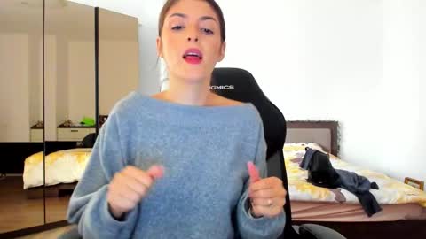 _just_a_simple_girl online show from 10/24/25, 09:38