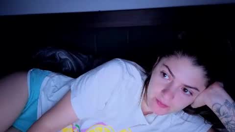 _just_a_simple_girl online show from 07/12/26, 02:24
