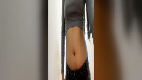 Snapshot of _justagirl chatting on 06/17/26, 11:05 _justagirl online show from 06/17/26, 11:05