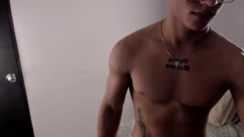 Snapshot of _justin_andrew1 chatting on 02/22/26, 01:18 justin online show from 02/22/26, 01:18