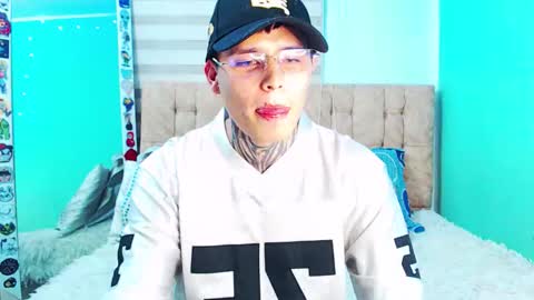 mod online show from 03/06/26, 06:54