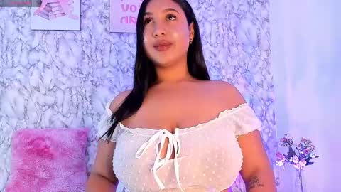 Snapshot of _karenestrada_ chatting on 04/28/26, 02:27 Karen online show from 04/28/26, 02:27