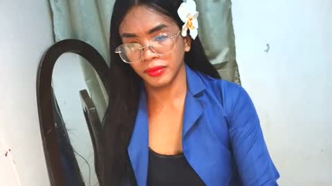 _karie_ online show from 10/13/25, 06:41