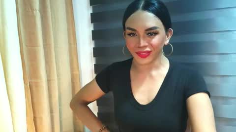 _karie_ online show from 11/08/25, 01:00