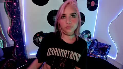 _karine01 online show from 01/18/25, 06:45